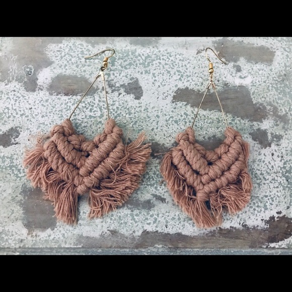 Dusty Peach Crochet Fringe Earring - Picture 1 of 2